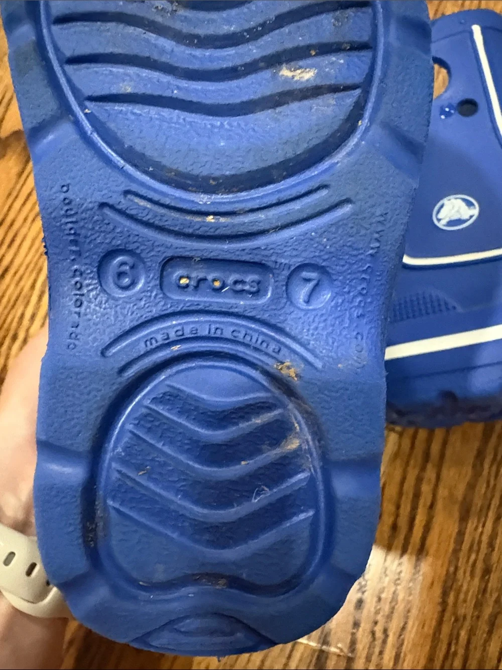Kids blue Crocs Crocband Jaunt Rain Boot, size 6-7. Great used condition